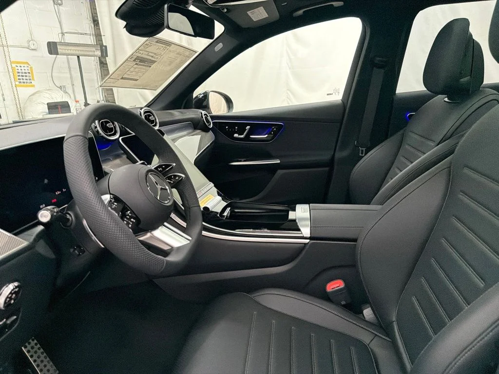 New 2026 Black Mercedes-Benz GLC 300 image 14