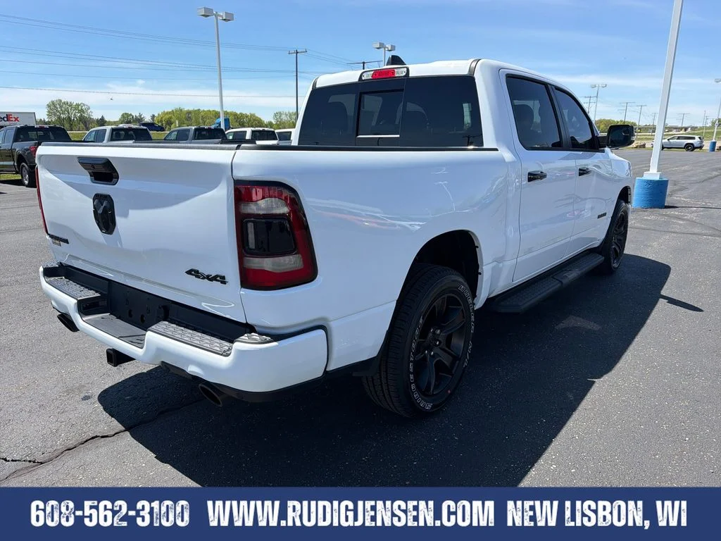 Used 2023 White Ram Big Horn/Lone Star image 6