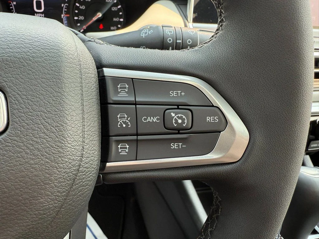 2025 Jeep Compass Limited - Photo 23
