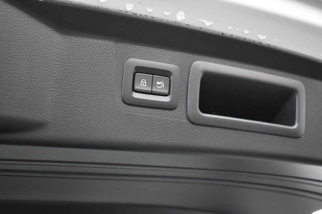 New 2026 Wind Chill Pearl Mazda Premium AWD image 25
