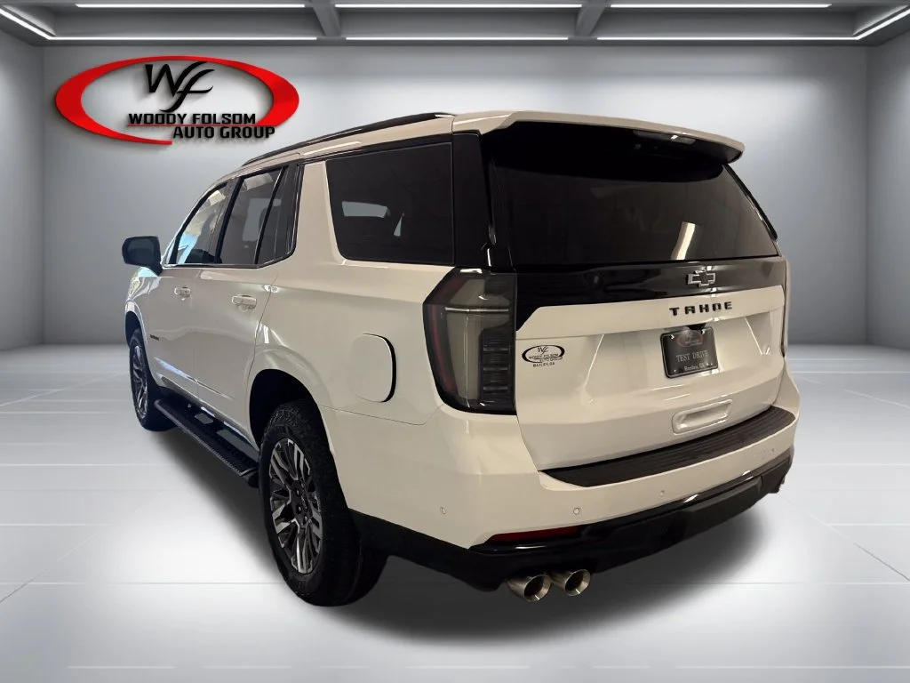 New 2027 Summit White Chevrolet Z71 image 8