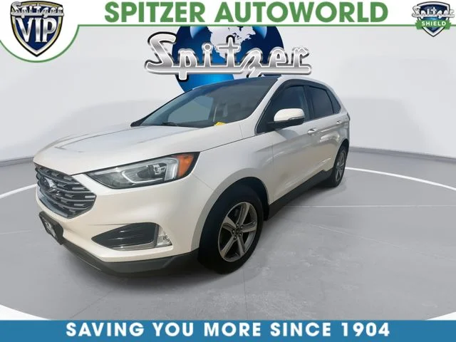 Used 2019 White Ford SEL image 4
