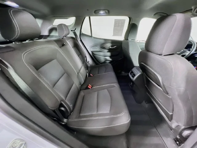 Used 2023 White GMC SLE image 39