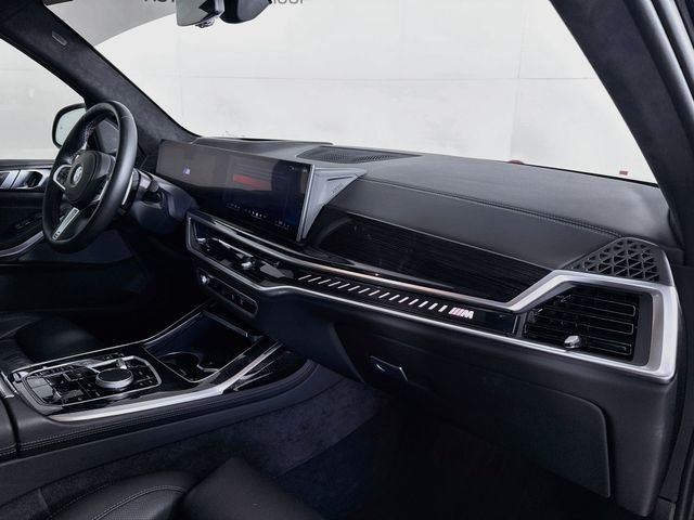 Certified Used 2025 Black Sapphire Metallic BMW M60i image 32