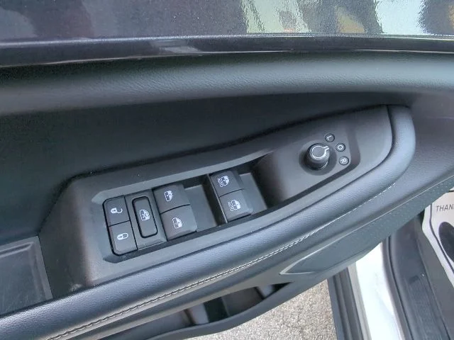 Certified Used 2021 Silver Jeep Altitude image 13