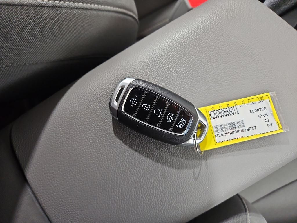 Used 2023 Silver Hyundai SEL image 28