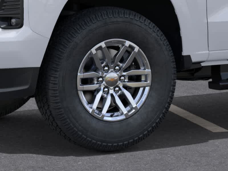 New 2026 Summit White Chevrolet LT image 9