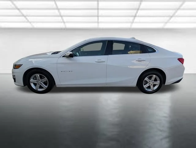 Used 2024 Summit White Chevrolet 1LT image 24