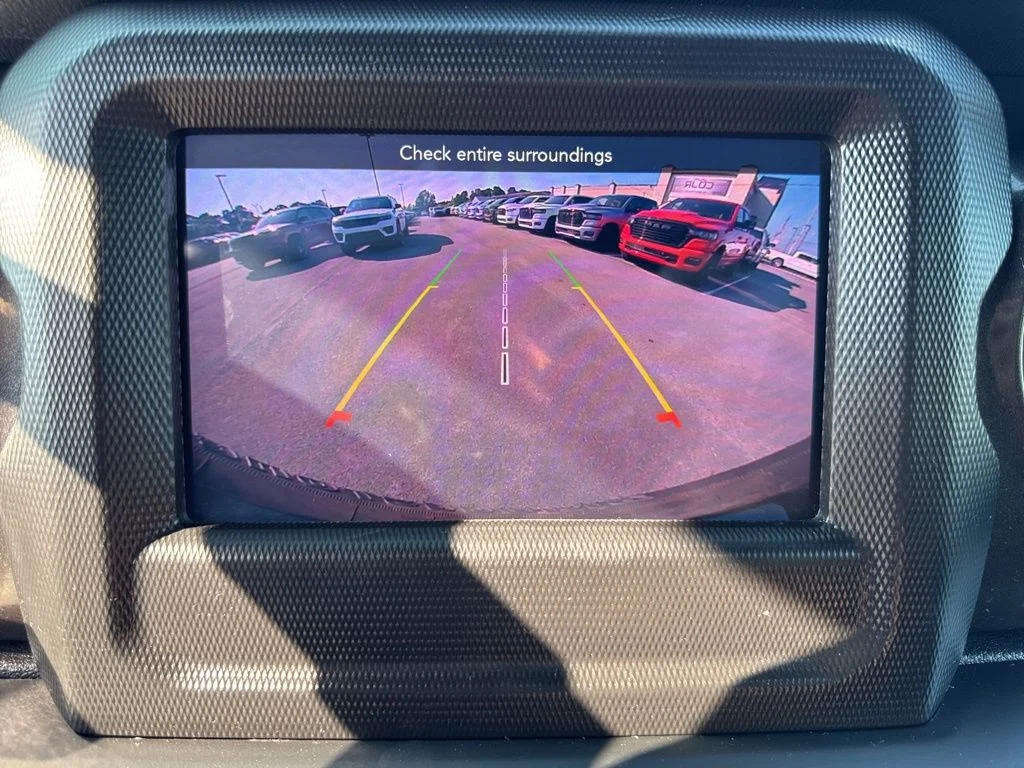 Used 2021 Red Jeep Unlimited Sahara Altitude image 34