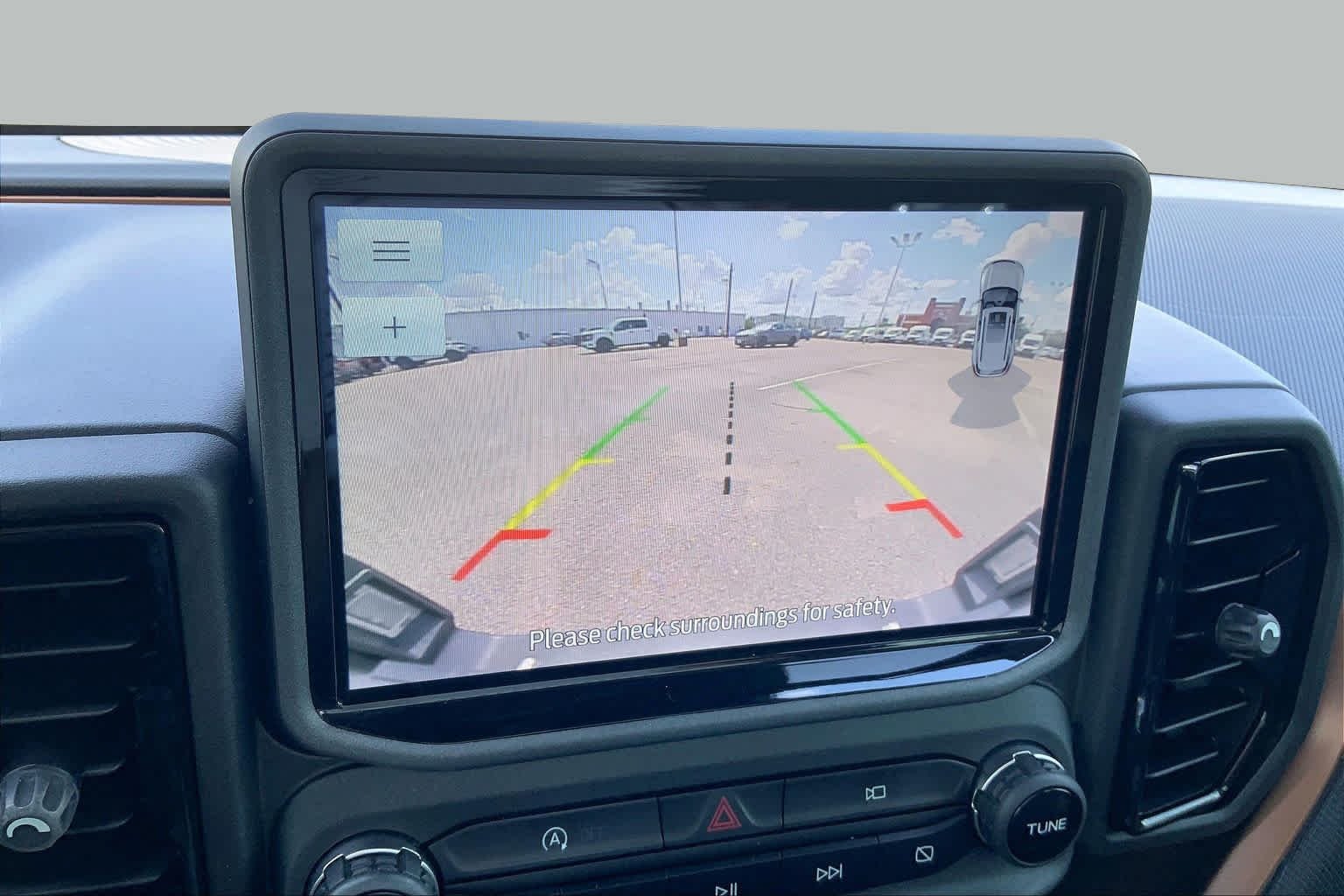 Used 2023 Cactus Gray Ford Badlands image 24