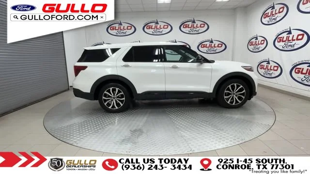 Used 2021 Star White Metallic Tri-Coat Ford ST image 9
