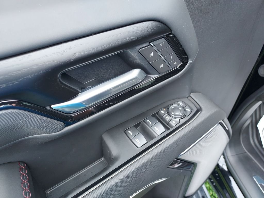 Used 2026 Black GMC AT4X image 19