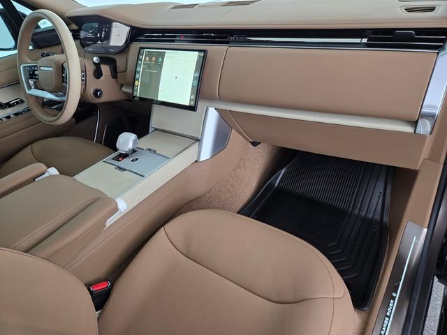 New 2026 Tourmaline Brown in Satin finish Land Rover SV image 19