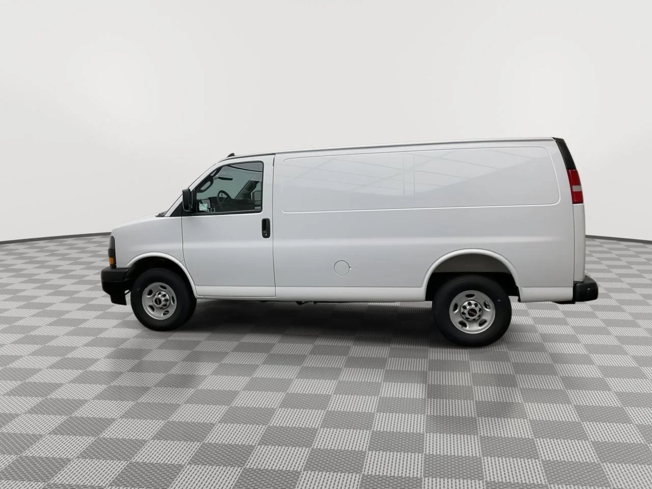 2025 GMC Savana Cargo Work Van - Photo 27