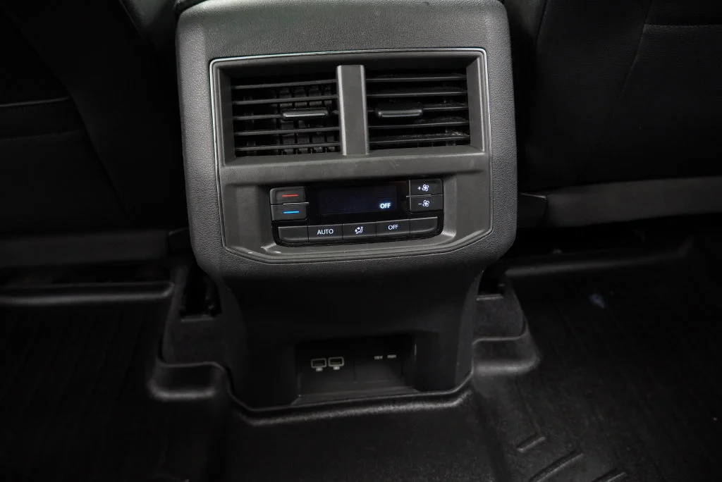 Used 2019 White Volkswagen 3.6L V6 SEL image 19