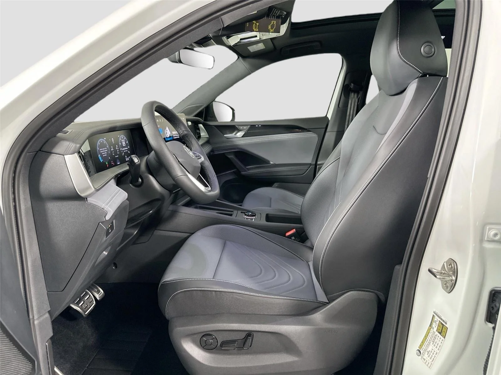 New 2026 Opal White Pearl Volkswagen SE R-Line Black image 21
