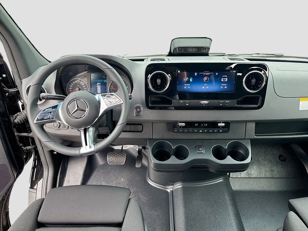New 2026  Mercedes-Benz Passenger 170 WB image 44