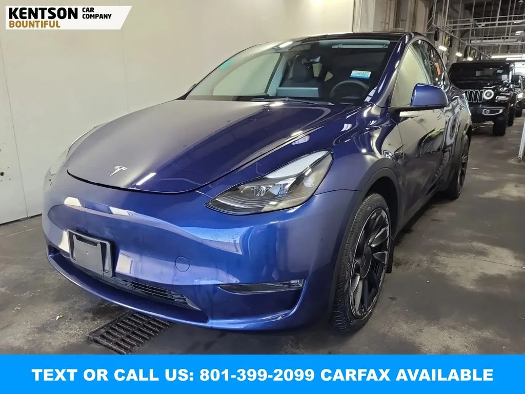 2023 Tesla Model Y Long Range Dual Motor All-Wheel Drive's photo