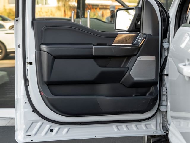 Used 2022 Space White Metallic Ford XLT image 16