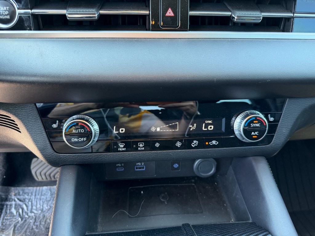 Used 2022 Black Mitsubishi Black Edition image 13