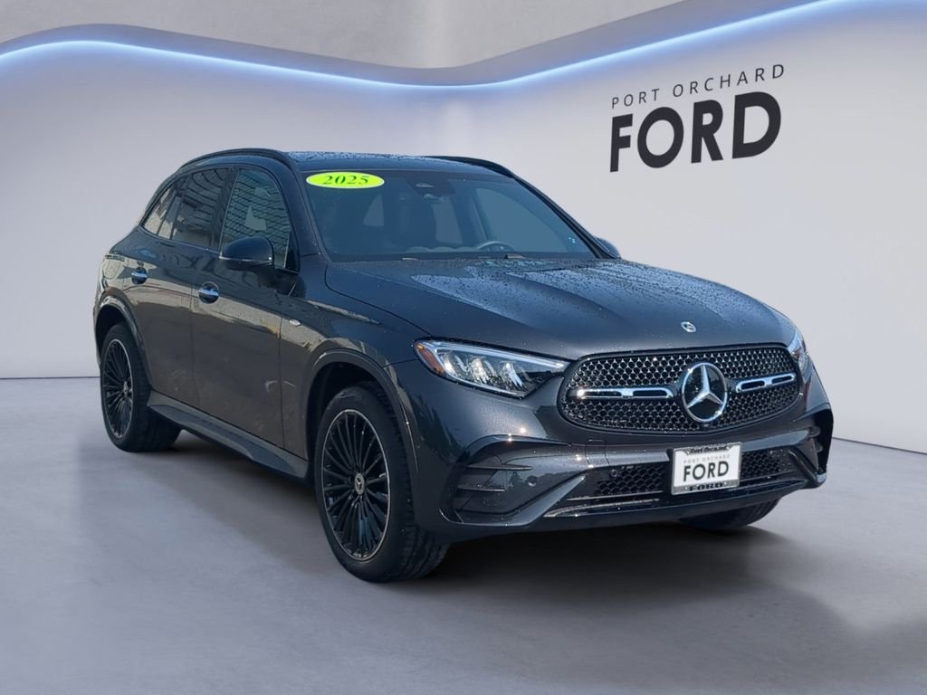 Used 2025 Graphite Gray Metallic Mercedes-Benz GLC 350e image 8