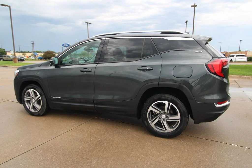 Used 2020 Gray GMC SLT image 16