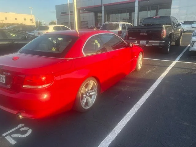 Used 2009 Red BMW 335i image 3