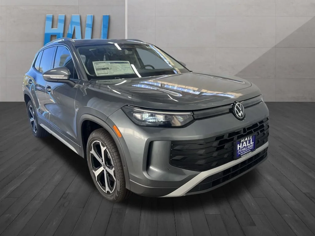 2026 Volkswagen Tiguan SE - Photo 7