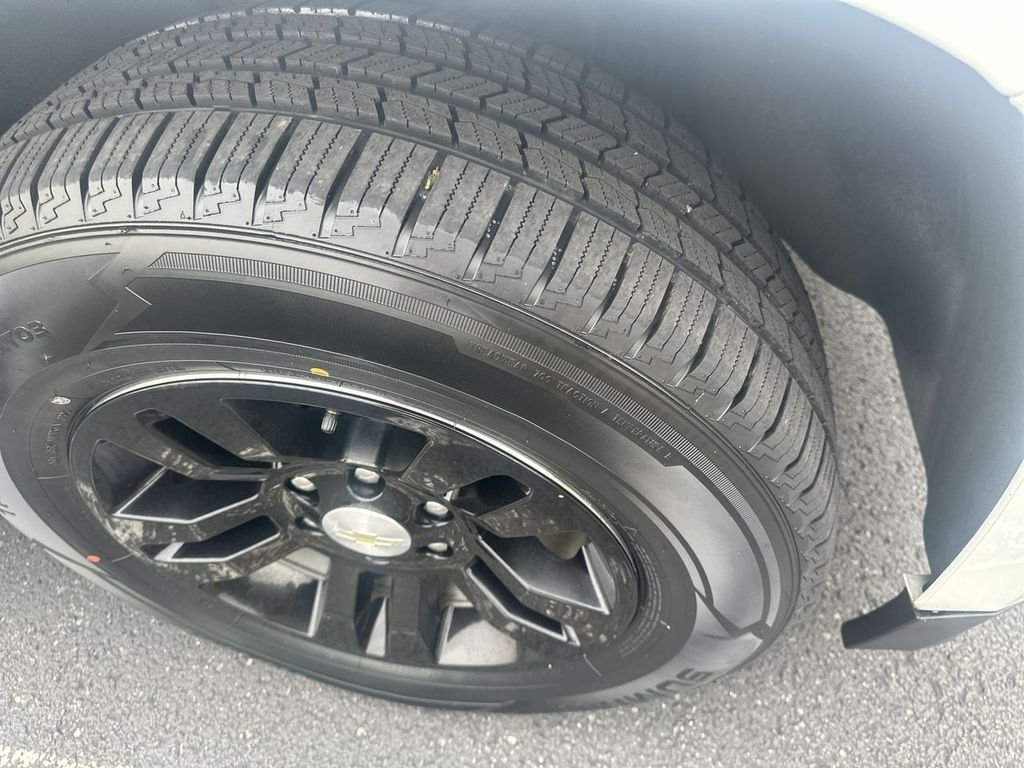 Used 2019 White Chevrolet LT image 16
