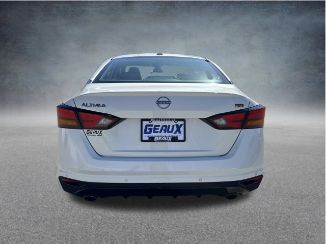 Used 2025 White Nissan 2.5 SR image 20