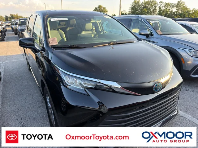 2023 Toyota Sienna XLE