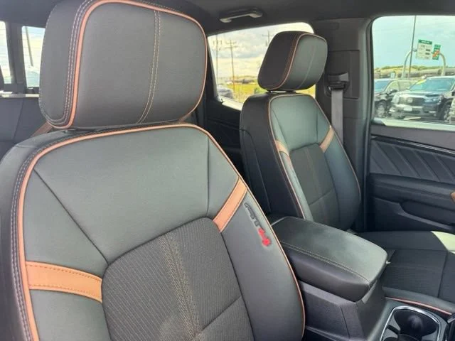 Certified Used 2025 Summit White GMC AT4 image 28