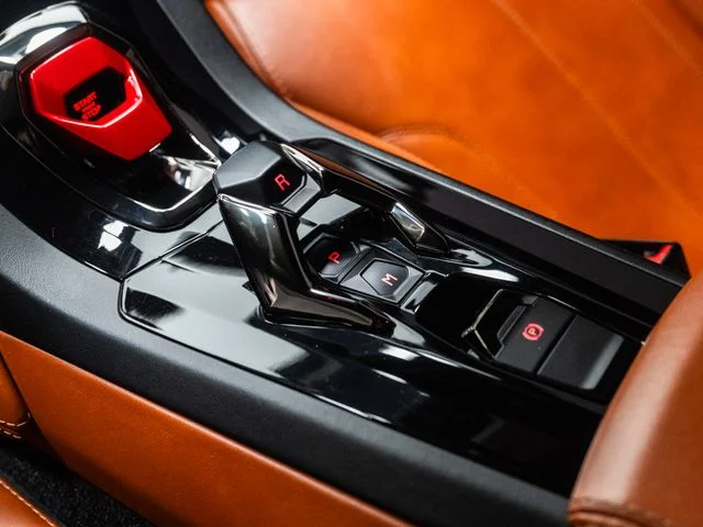 Used 2018 Black Lamborghini  image 22