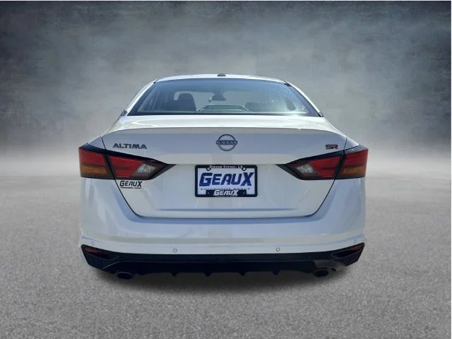Used 2025 White Nissan 2.5 SR image 20