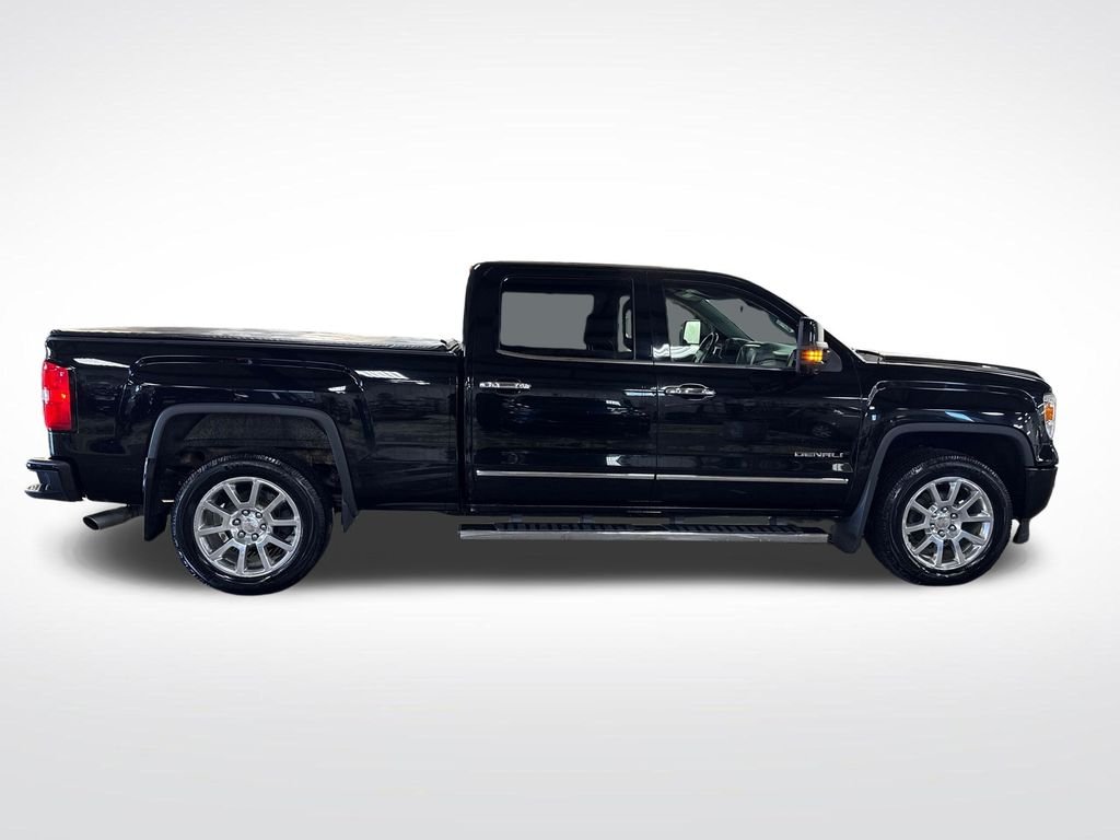 Used 2015 Black GMC Denali image 7