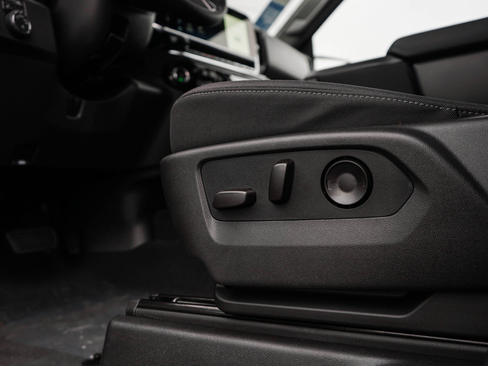 2026 Chevrolet Silverado 1500 LT - Photo 15