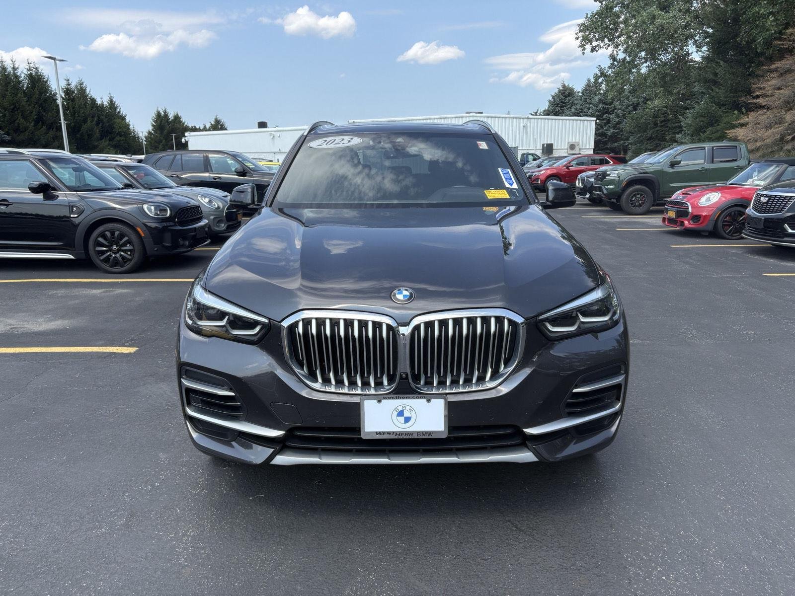 Used 2023 Dark Graphite Metallic BMW xDrive40i image 2