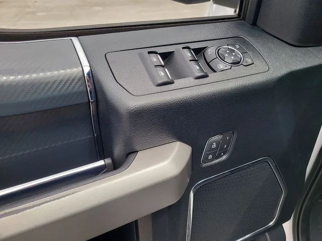 Used 2020 White Ford Lariat image 18