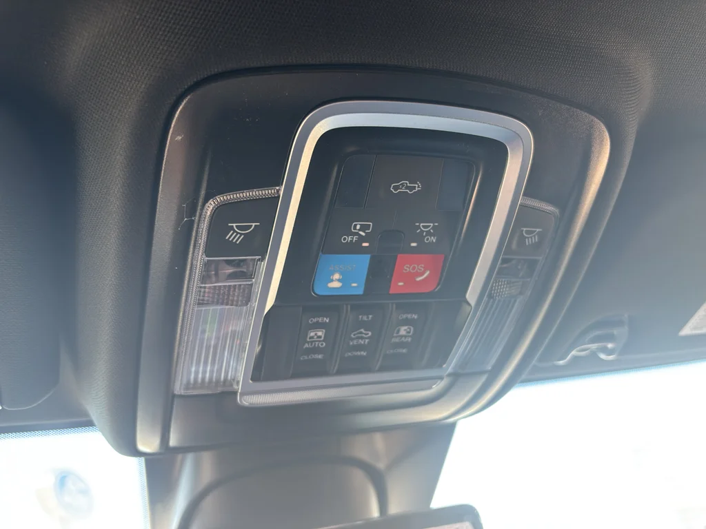 New 2026 Silver-Zynith Exterior Paint RAM Laramie image 19