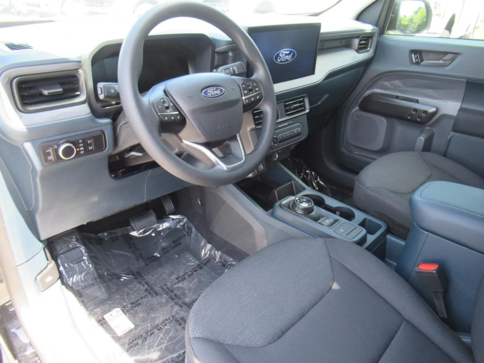 New 2026 Shadow Black Ford XL image 15