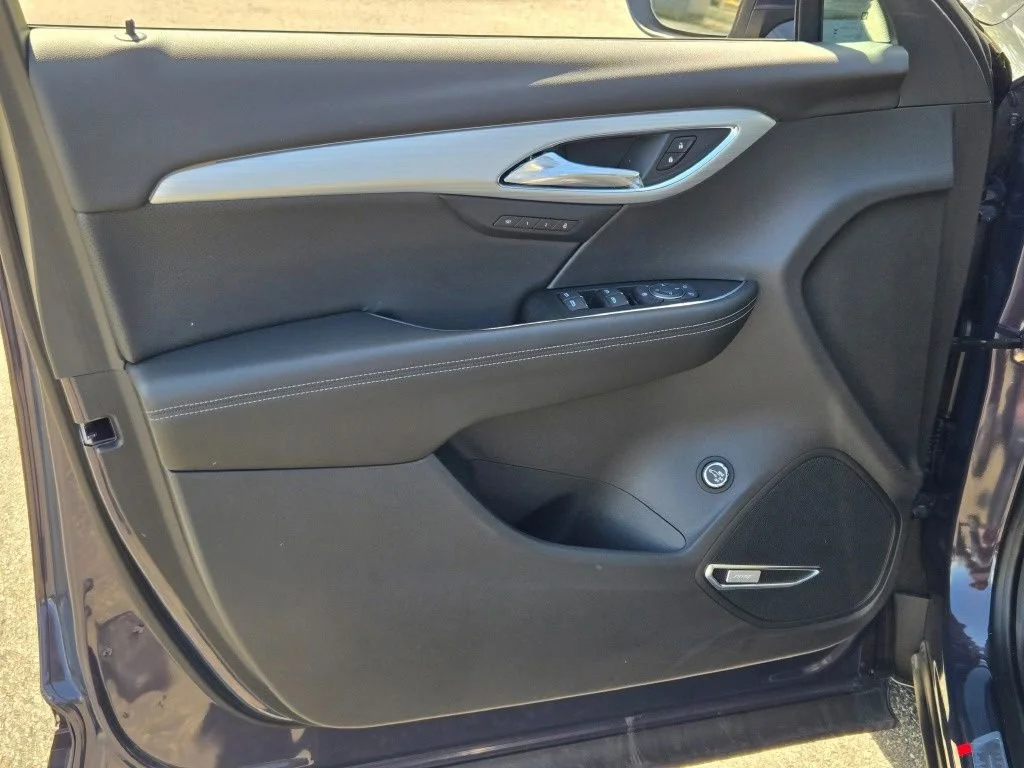 New 2026 Midnight Opal Buick Avenir image 33