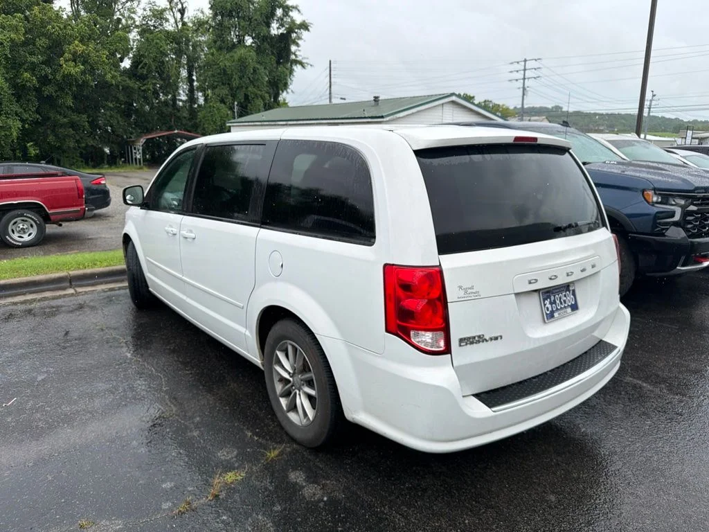 Used 2016 White Dodge SE Plus image 3