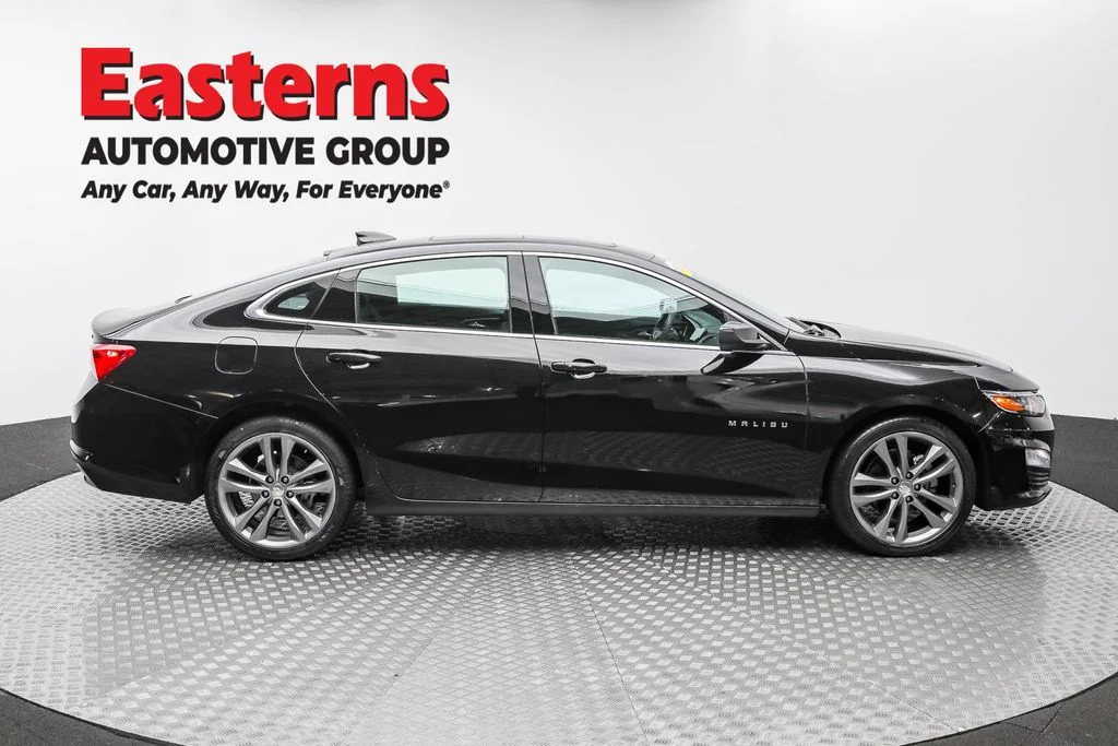 Used 2023 Black Chevrolet LT image 4