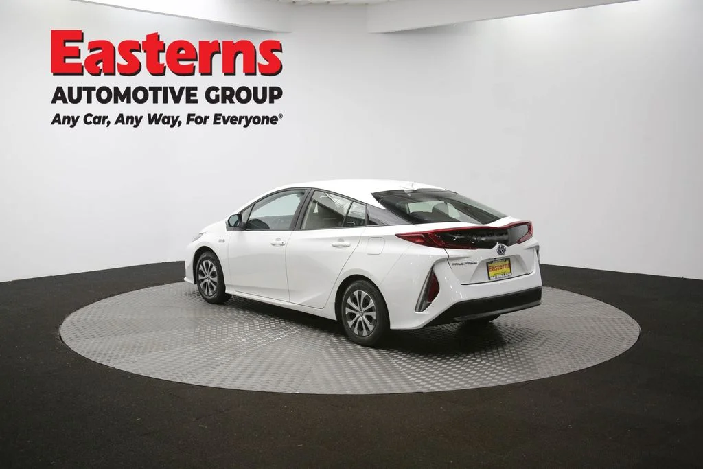 Used 2021 White Toyota LE image 59