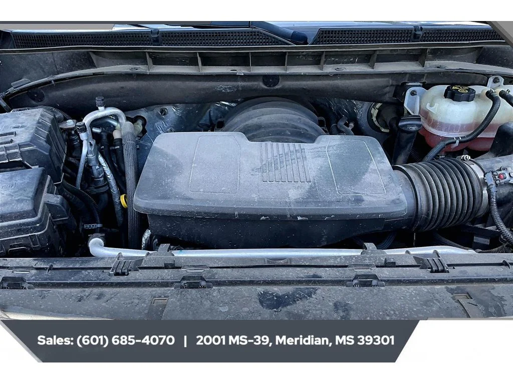 Used 2024 STERLING METALLIC GMC SLT image 8