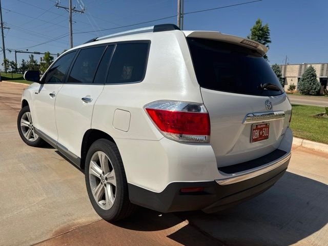 Used 2011 White Toyota Limited image 5
