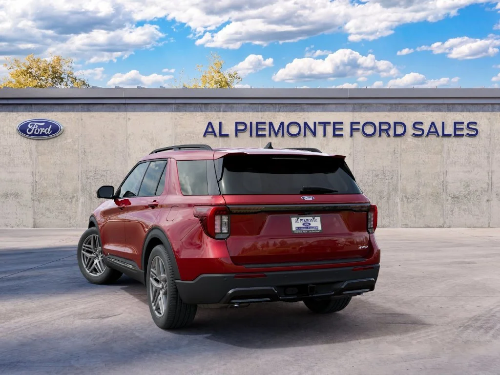New 2027 Ruby Red Metallic Tinted Clearcoat Ford ST-Line image 31