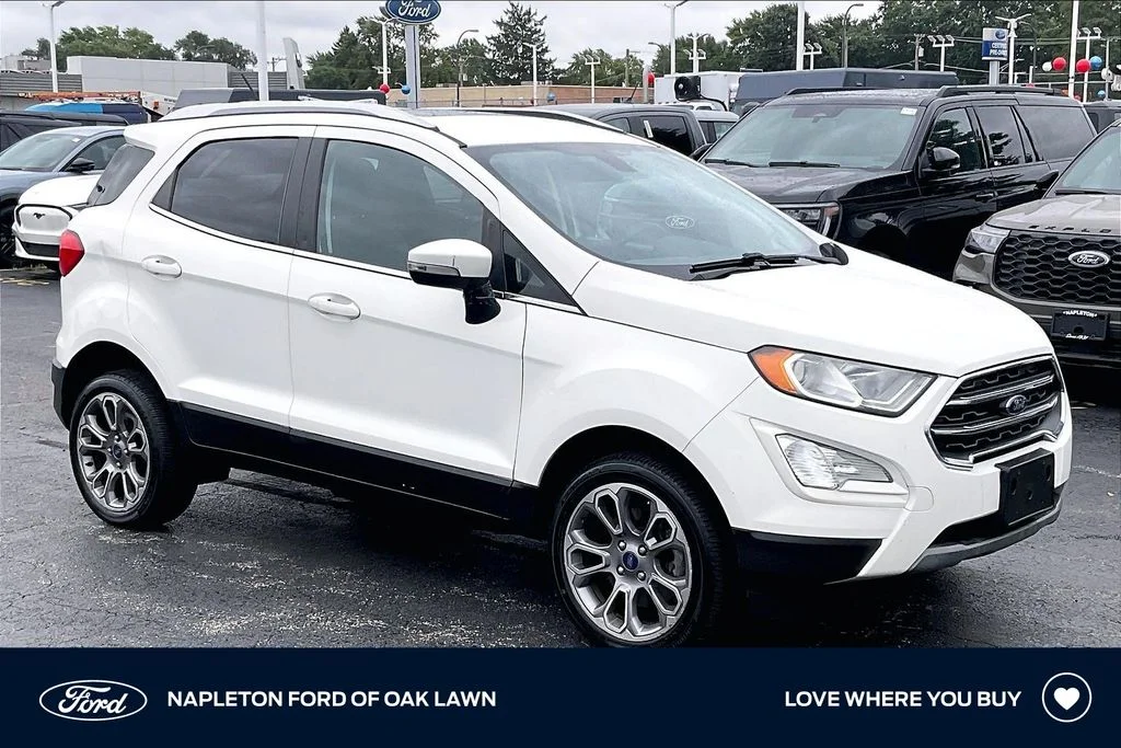 Used 2018 Diamond White Ford Titanium image 1