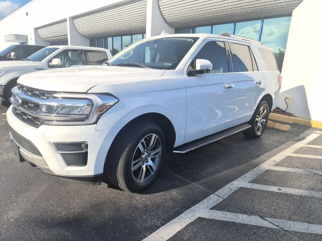 2022 Ford Expedition Limited 4X4's photo