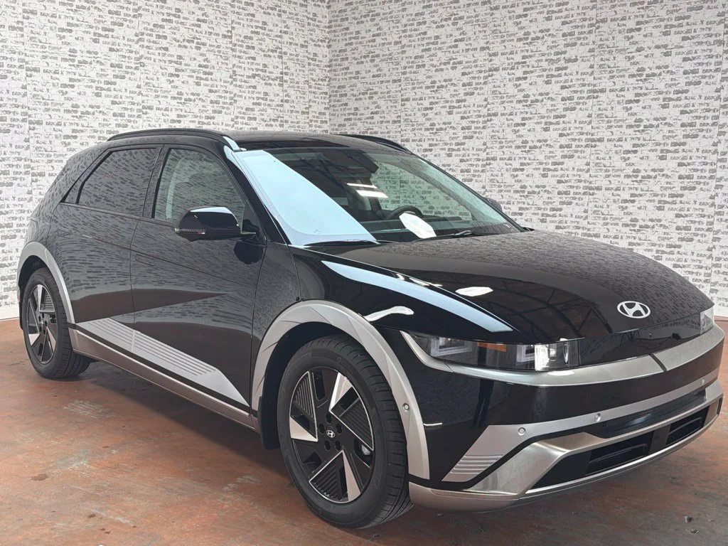 New 2027 Abyss Black Hyundai Limited image 1